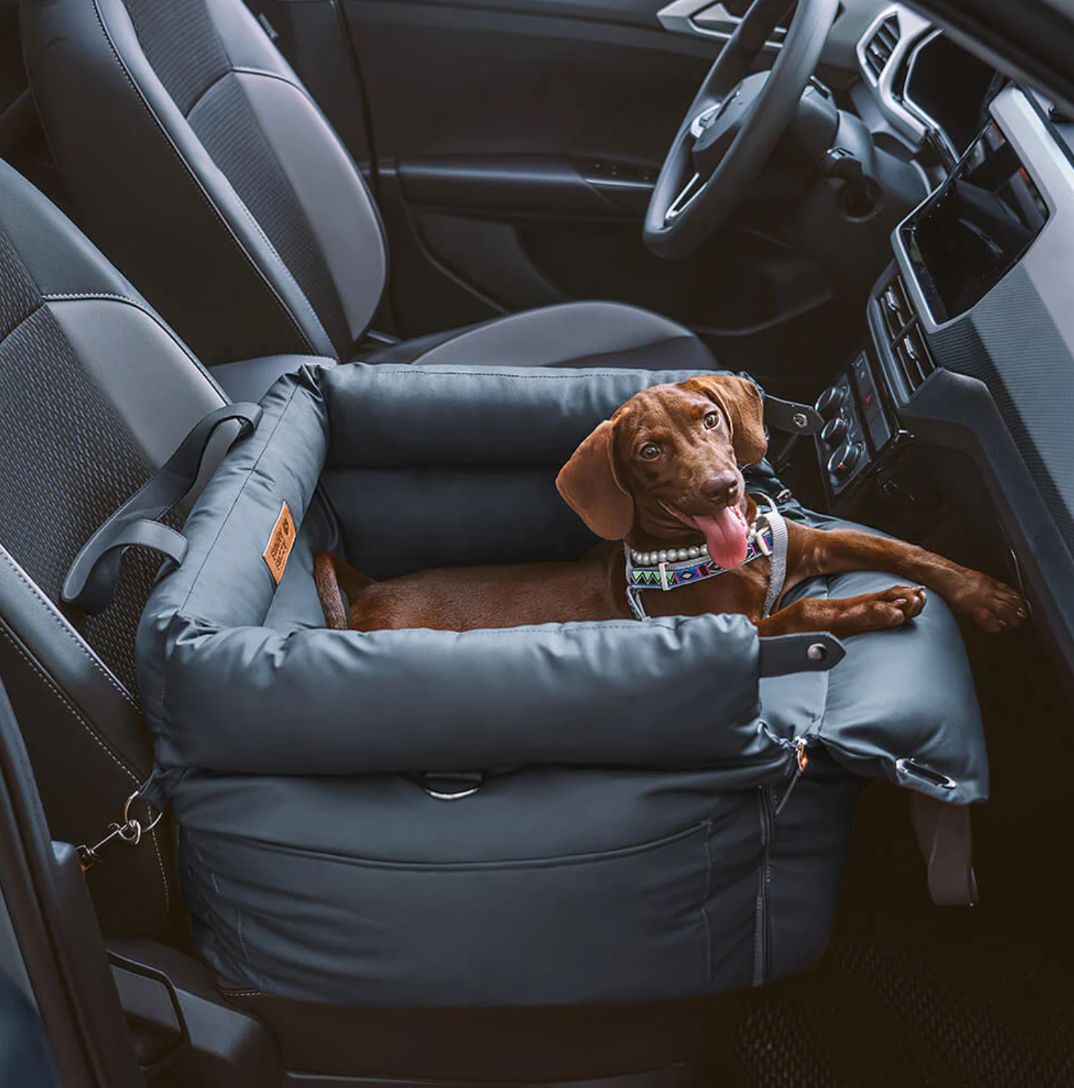 FUNNY デラックス合成皮革犬用カーシートベッド