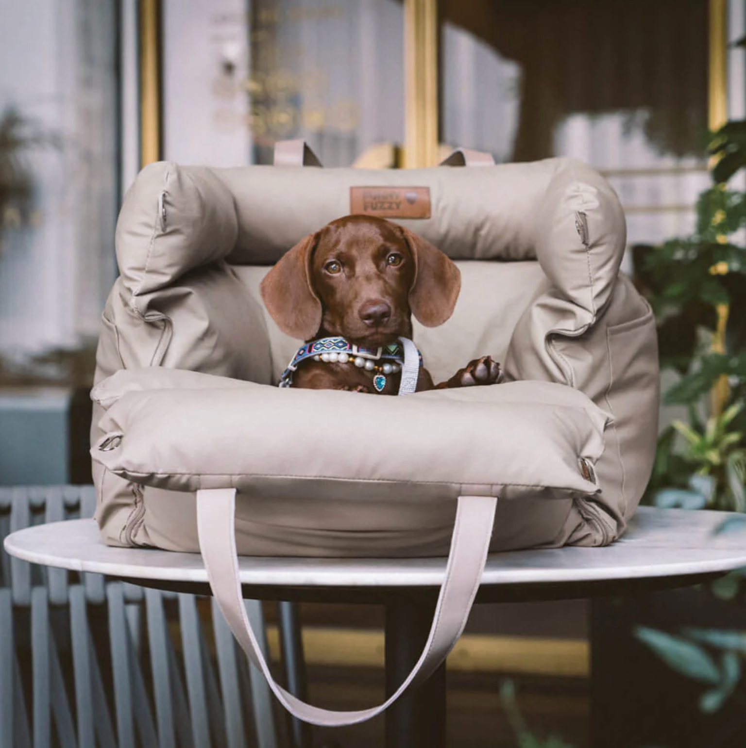 FUNNY デラックス合成皮革犬用カーシートベッド